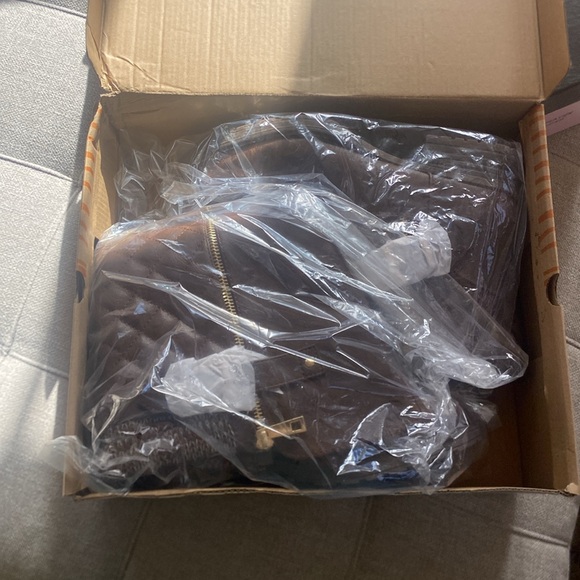 NWT Globalwin Women’s Quilted Knee High Riding Boots - Picture 4 of 5